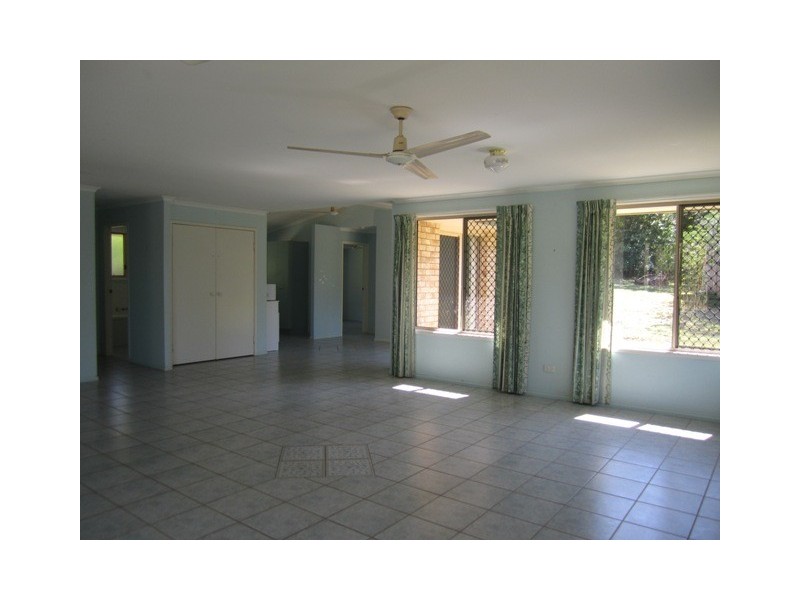 2a Queen Street, Cooran QLD 4569