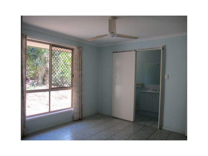 2a Queen Street, Cooran QLD 4569