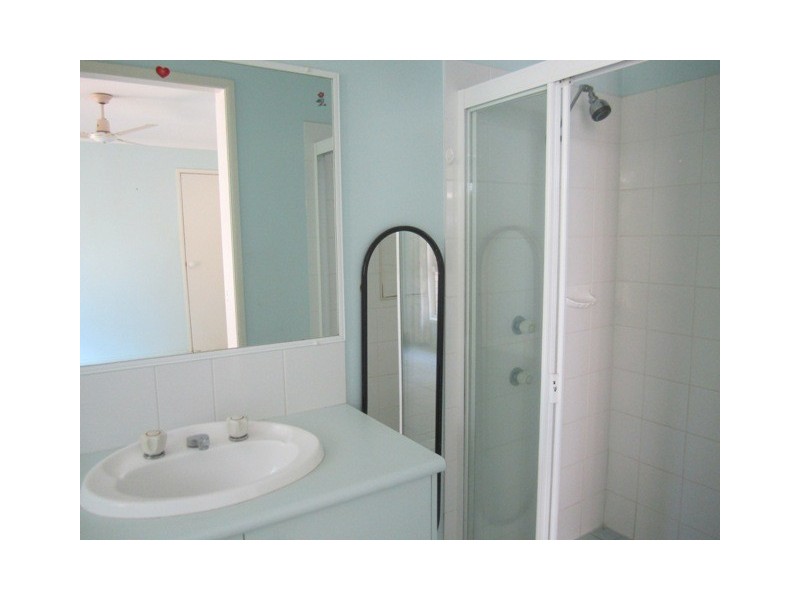 2a Queen Street, Cooran QLD 4569