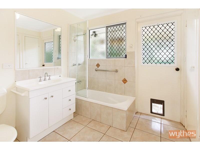 18a Kauri Street, Cooroy QLD 4563