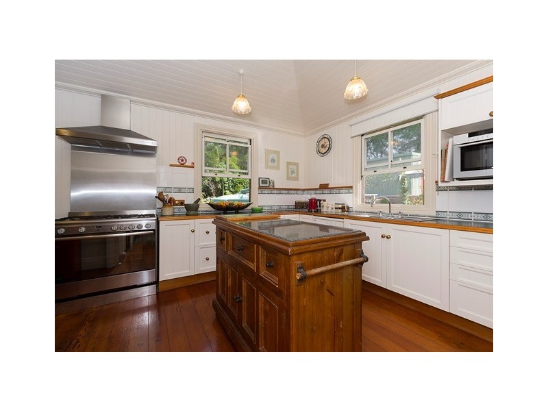 204 Lake MacDonald Drive, Lake Macdonald QLD 4563