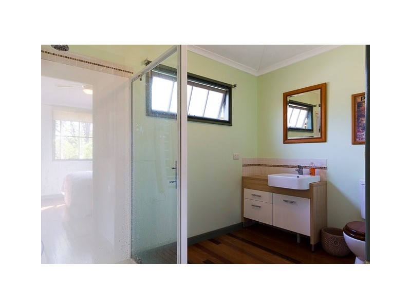 204 Lake MacDonald Drive, Lake Macdonald QLD 4563