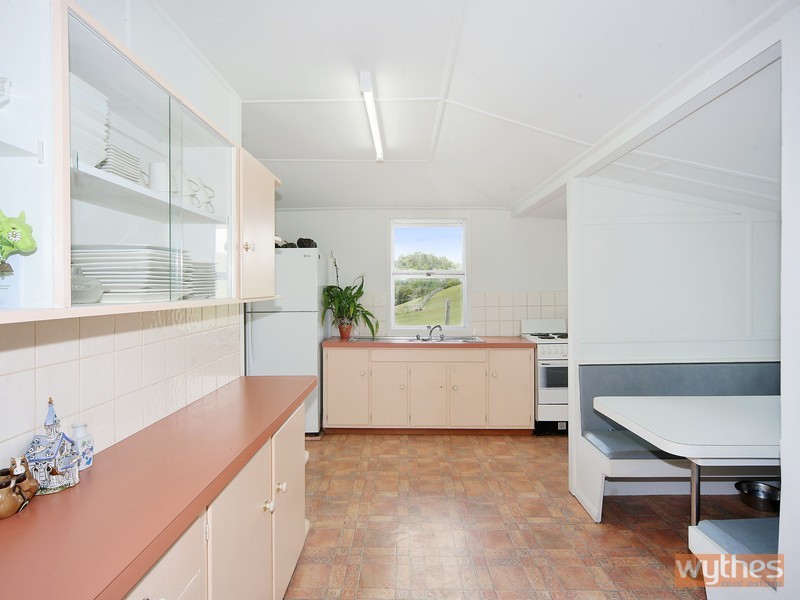 64 Main Street, Kin Kin QLD 4571