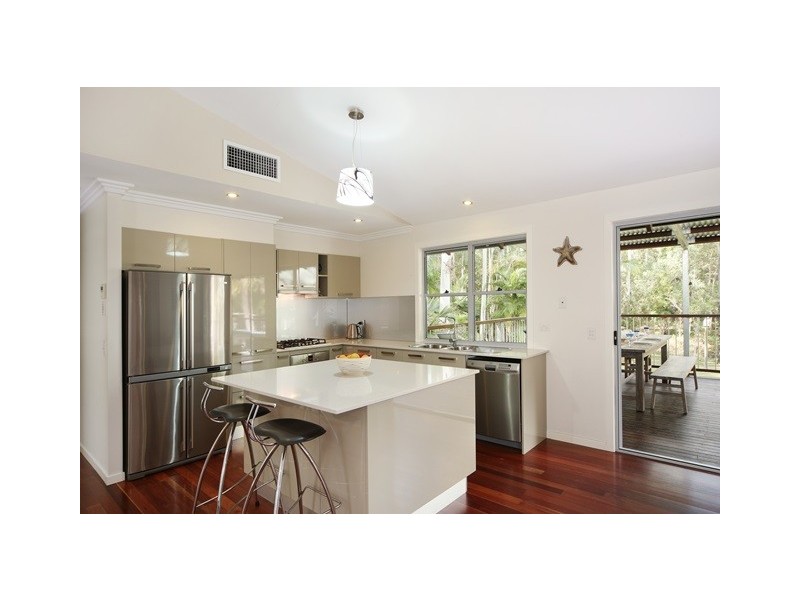 834 Cootharaba Rd, Cootharaba QLD 4565