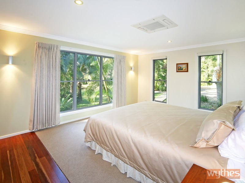 834 Cootharaba Rd, Cootharaba QLD 4565