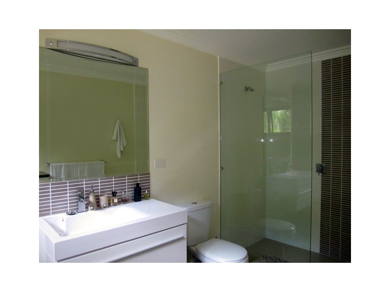 834 Cootharaba Rd, Cootharaba QLD 4565
