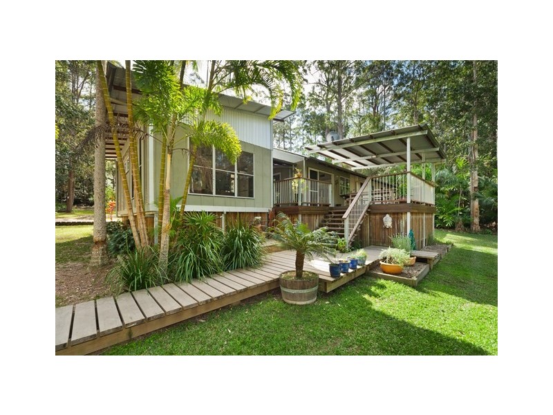 834 Cootharaba Rd, Cootharaba QLD 4565