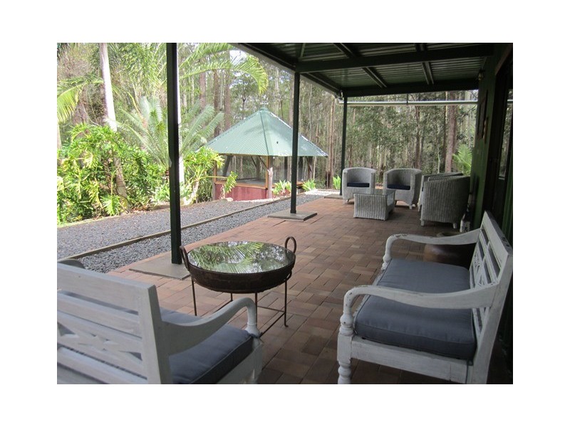 834 Cootharaba Rd, Cootharaba QLD 4565