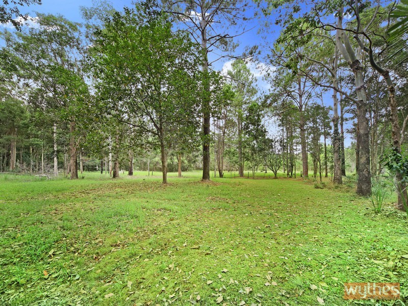 16 Pine Street, Pomona QLD 4568