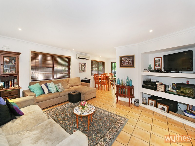 16 Pine Street, Pomona QLD 4568