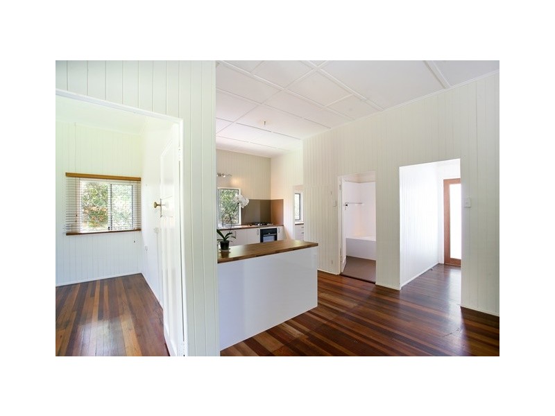 30 Church Street, Pomona QLD 4568