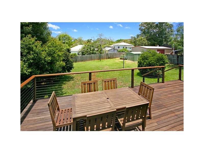 30 Church Street, Pomona QLD 4568