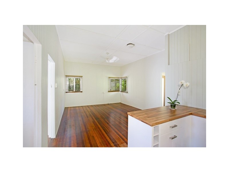 30 Church Street, Pomona QLD 4568