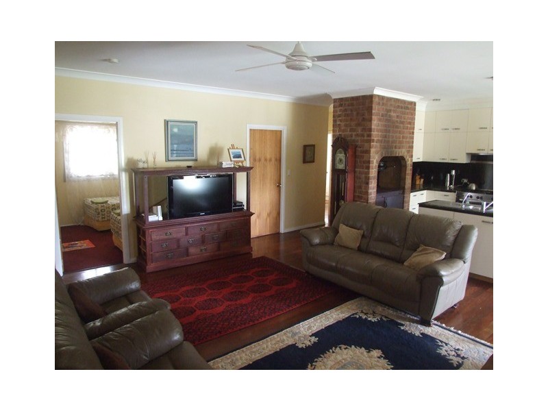 296 Lowe Road, Bollier QLD 4570