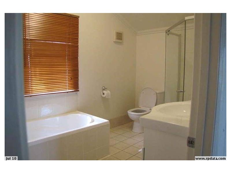 37 Wattle Street, Cooroy QLD 4563