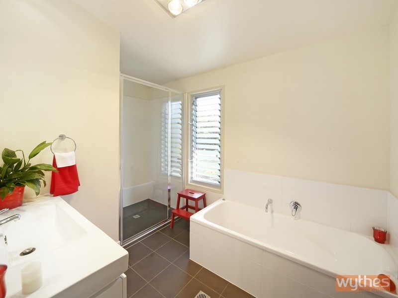 50 Bunderra Way, Cooran QLD 4569