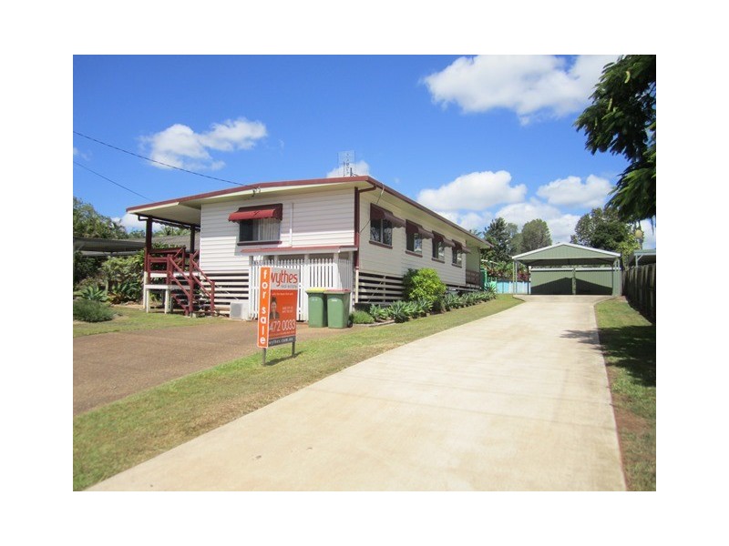 10 Tree Street, Pomona QLD 4568