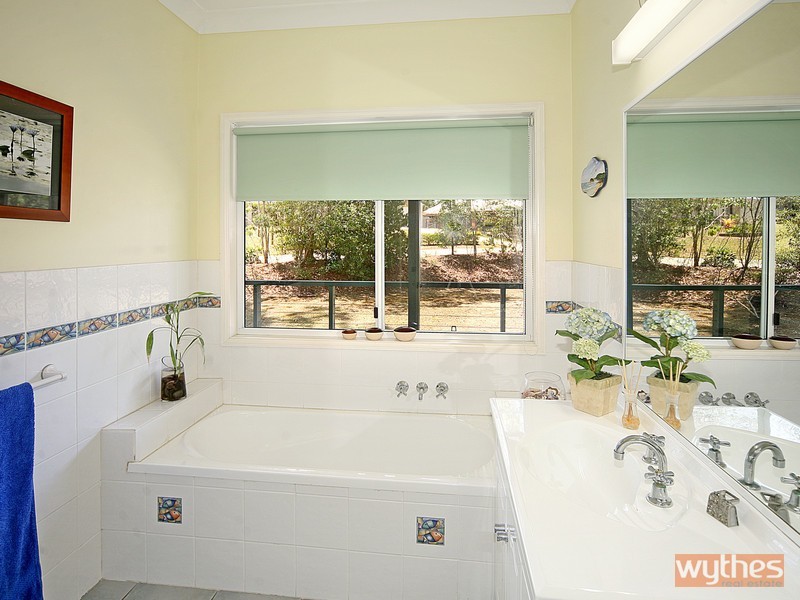 19 Bunya Lane, Black Mountain QLD 4563