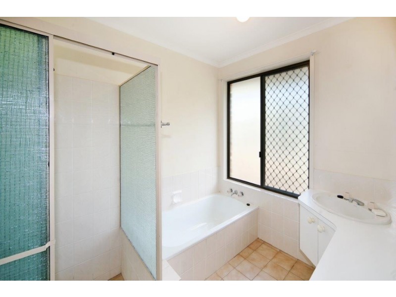 4 Bangalow Court, Cooroy QLD 4563