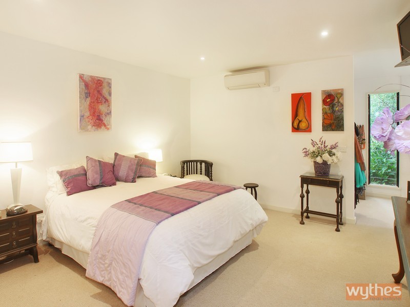 19 Roberts Drive, Cooroy QLD 4563