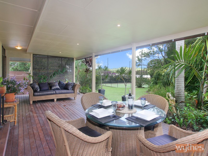 19 Roberts Drive, Cooroy QLD 4563