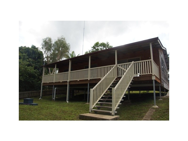 8 Mary Street, Cooran QLD 4569