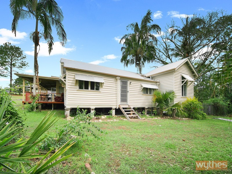 628 Traveston Road, Traveston QLD 4570