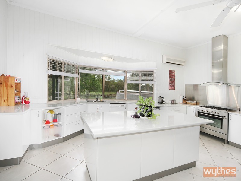628 Traveston Road, Traveston QLD 4570