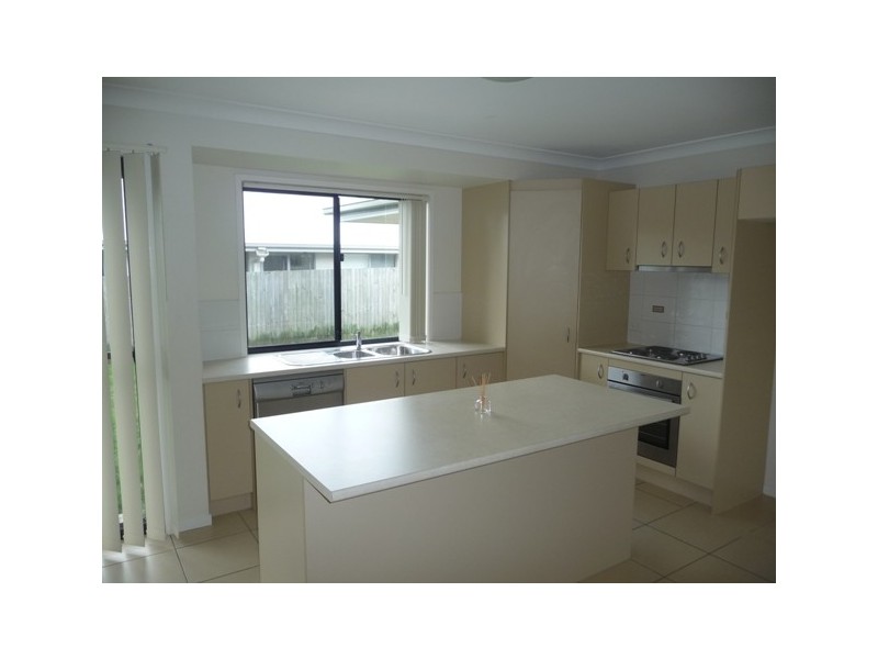 7 Prospect Place, Cooroy QLD 4563