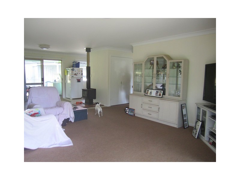 37 Mountain View Road, Pinbarren QLD 4568