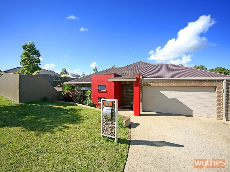 13 Straker Drive, Cooroy QLD 4563