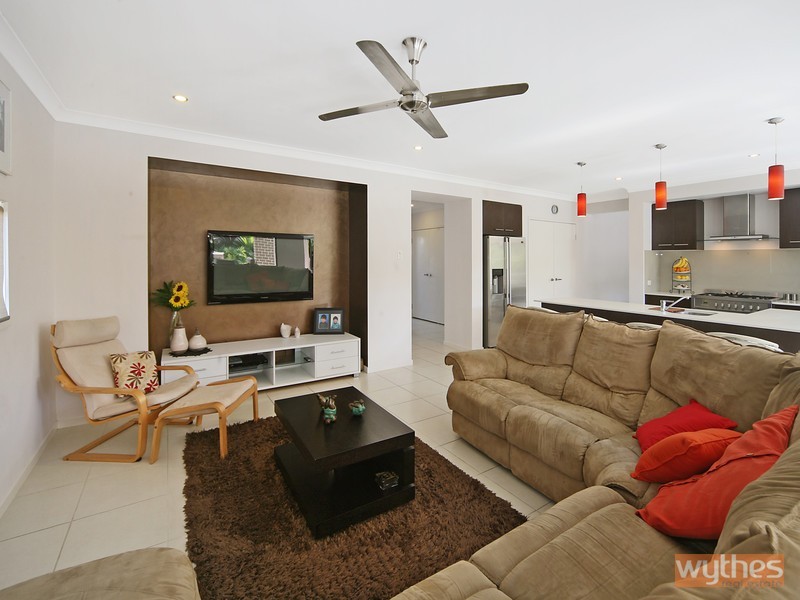 13 Straker Drive, Cooroy QLD 4563