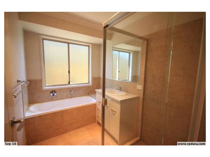 12 Prospect Place, Cooroy QLD 4563