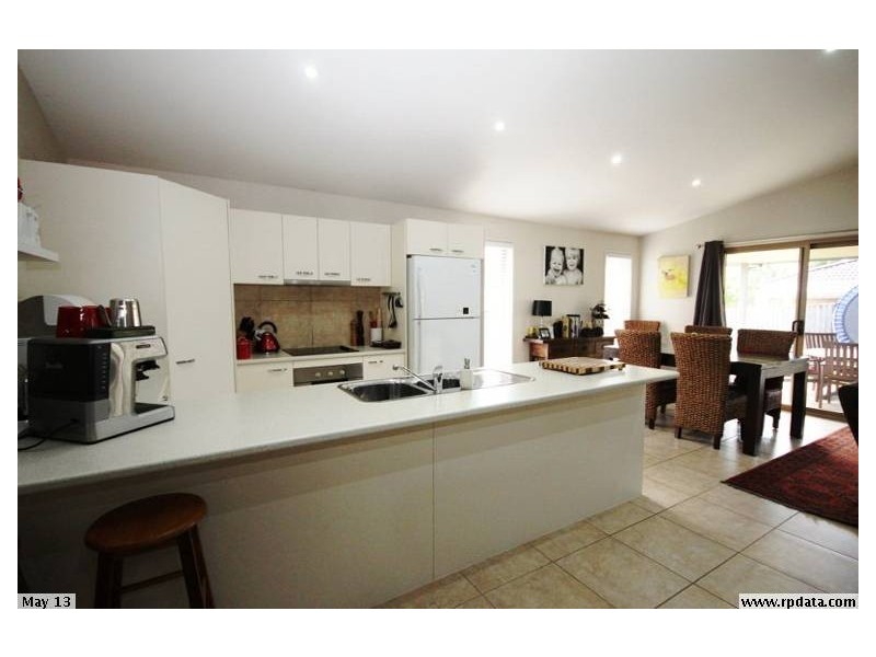 12 Prospect Place, Cooroy QLD 4563