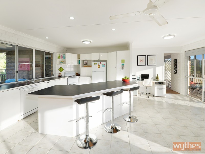 14 Stockman Court, Pomona QLD 4568