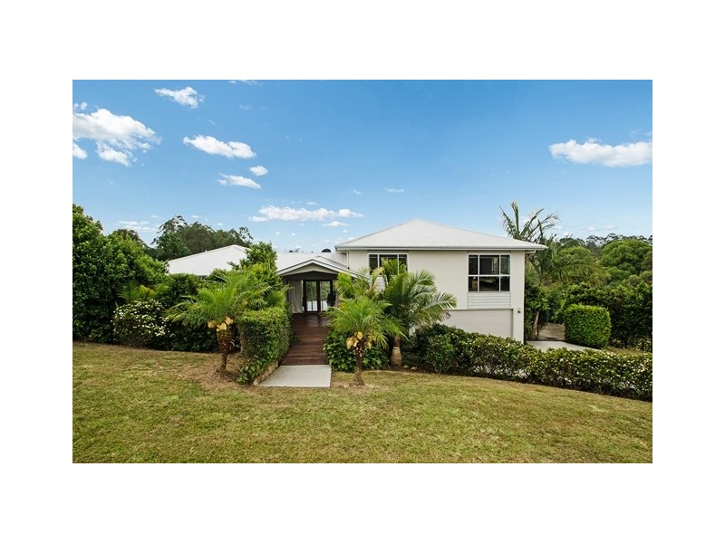 4a Pine Tree Drive West, Lake Macdonald QLD 4563