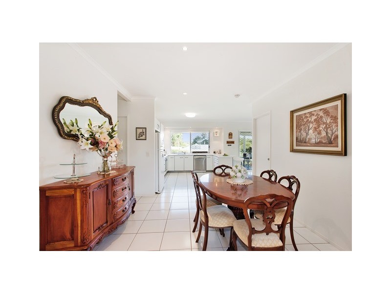 6 Kensington Drive, Cooroy QLD 4563