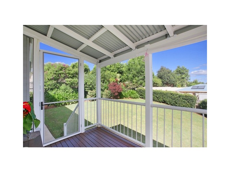 6 Kensington Drive, Cooroy QLD 4563
