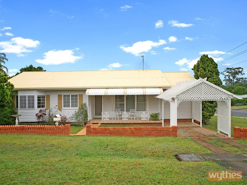 6 Wattle Street, Cooroy QLD 4563