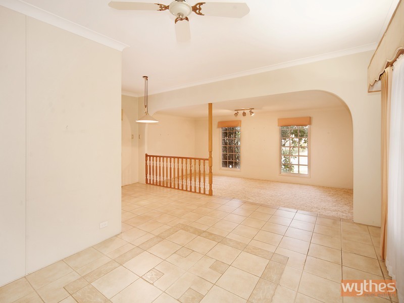 6 Wattle Street, Cooroy QLD 4563