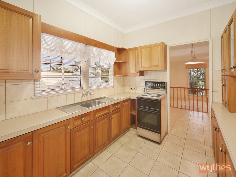 6 Wattle Street, Cooroy QLD 4563