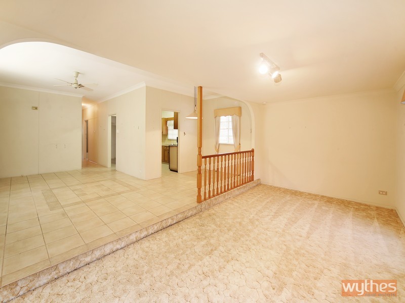 6 Wattle Street, Cooroy QLD 4563