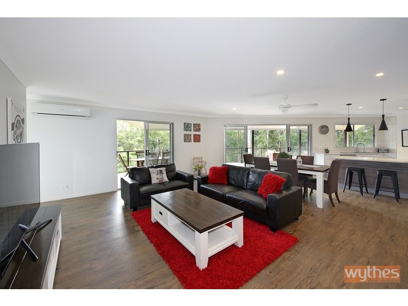 29 Gwandalan Road, Lake Macdonald QLD 4563