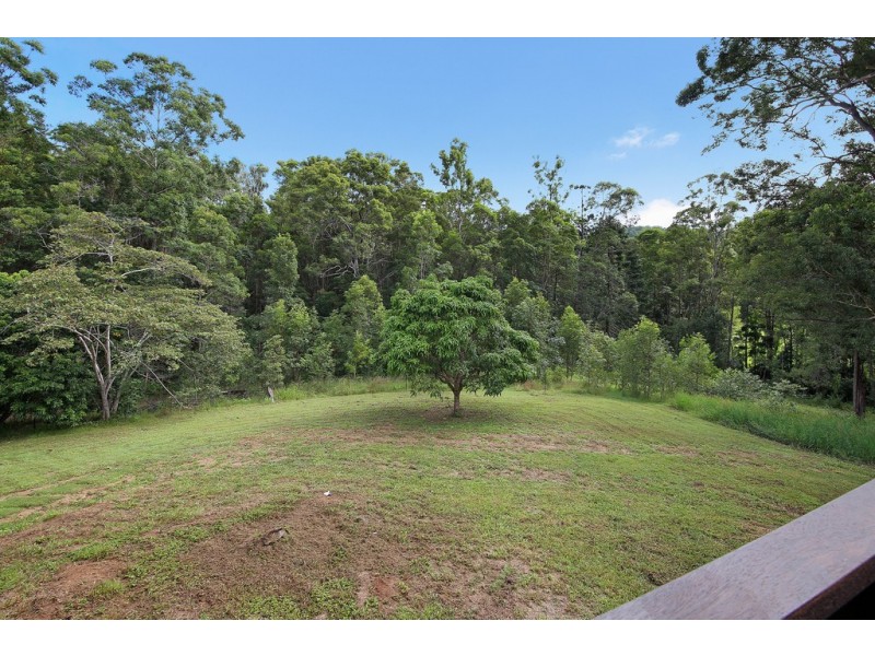 29 Gwandalan Road, Lake Macdonald QLD 4563