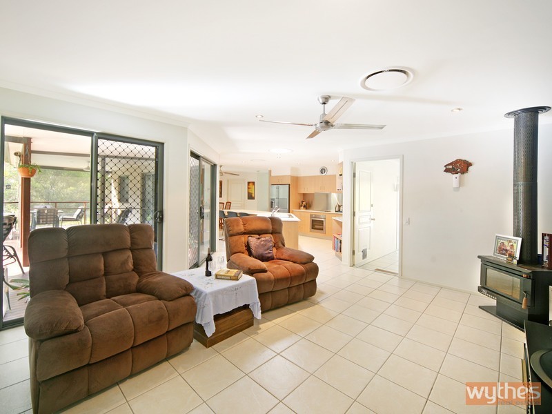 112 Blueberry Drive, Black Mountain QLD 4563