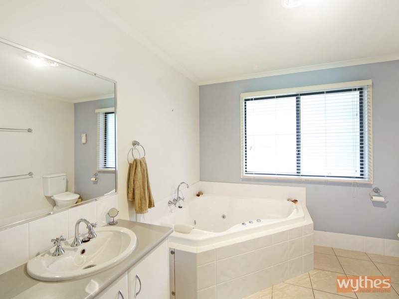 112 Blueberry Drive, Black Mountain QLD 4563