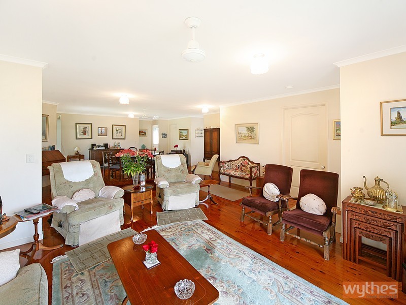 11 Ashgrove Drive, Cooroy QLD 4563