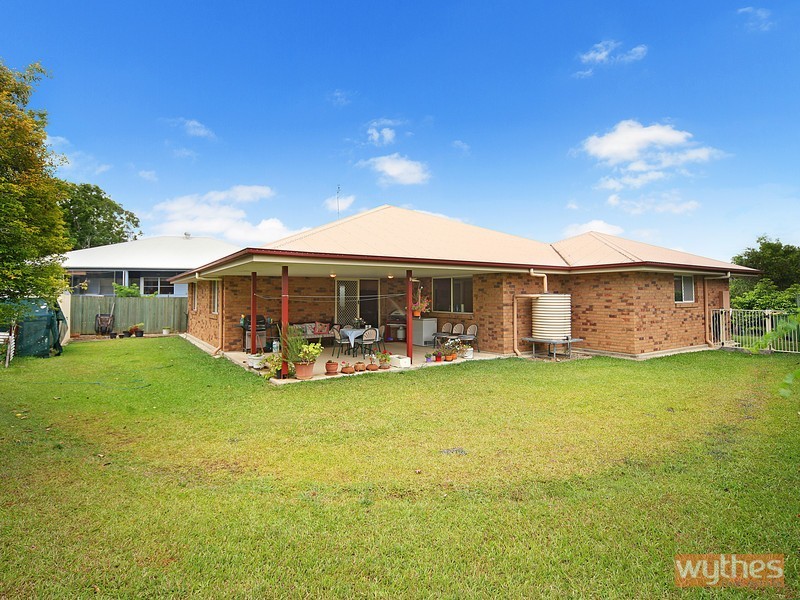 11 Ashgrove Drive, Cooroy QLD 4563