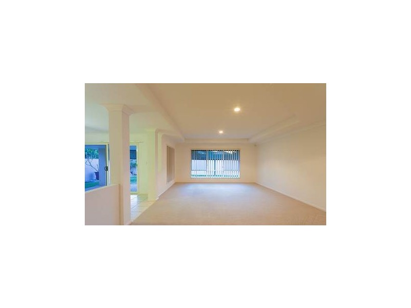 55 Oak Street, Cooroy QLD 4563