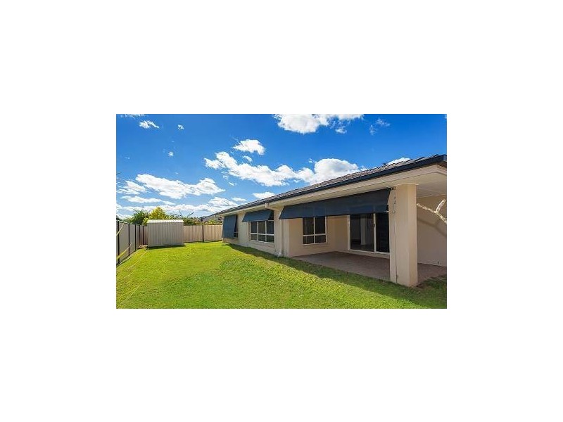 55 Oak Street, Cooroy QLD 4563